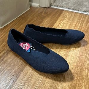 Skechers navy blue Cleo stretch fit knitted scalloped flats